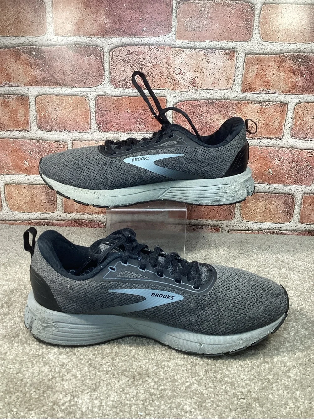 Brooks Anthem 3 Men’s running shoes sneakers size 8